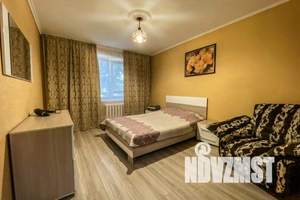 2-к квартира, посуточно, 65м2, 1/10 этаж