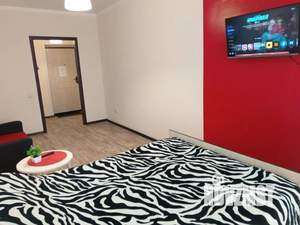 1-к квартира, посуточно, 37м2, 4/18 этаж