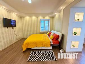 1-к квартира, посуточно, 55м2, 8/10 этаж