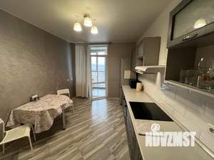 1-к квартира, посуточно, 40м2, 6/18 этаж