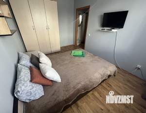 1-к квартира, посуточно, 44м2, 3/6 этаж
