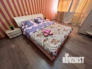 1-к квартира, посуточно, 44м2, 8/10 этаж