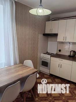 2-к квартира, посуточно, 47м2, 1/1 этаж