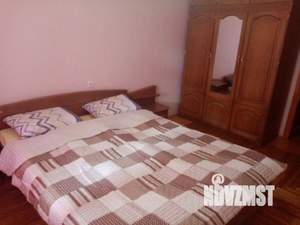 2-к квартира, посуточно, 60м2, 1/1 этаж