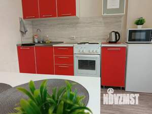 1-к квартира, посуточно, 37м2, 4/18 этаж