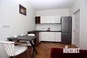 3-к квартира, посуточно, 85м2, 1/1 этаж