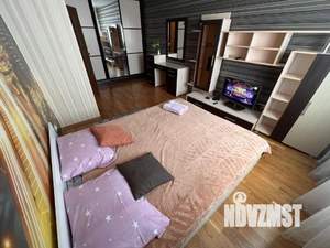 1-к квартира, посуточно, 55м2, 1/1 этаж