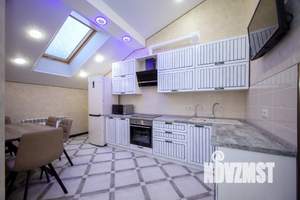 1-к квартира, посуточно, 47м2, 1/1 этаж