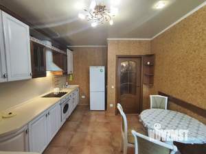 2-к квартира, на длительный срок, 83м2, 14/17 этаж