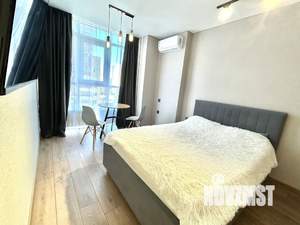 Студия квартира, посуточно, 40м2, 7/14 этаж