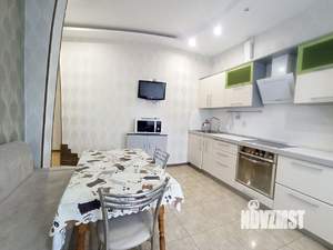 4-к квартира, на длительный срок, 122м2, 5/6 этаж