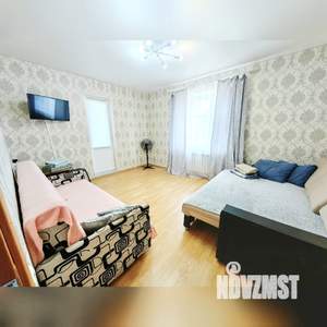 1-к квартира, посуточно, 38м2, 5/17 этаж