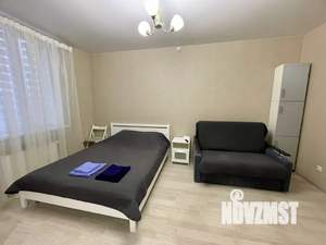 Студия квартира, посуточно, 35м2, 3/10 этаж