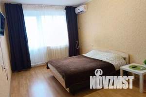 1-к квартира, посуточно, 43м2, 8/10 этаж