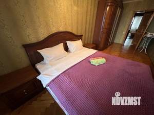 2-к квартира, посуточно, 75м2, 1/1 этаж