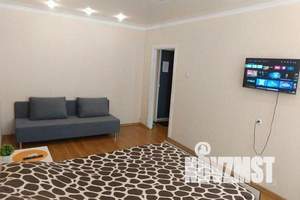 1-к квартира, посуточно, 45м2, 1/9 этаж