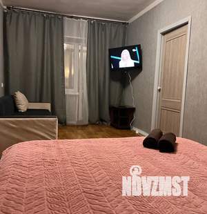 2-к квартира, посуточно, 65м2, 3/5 этаж