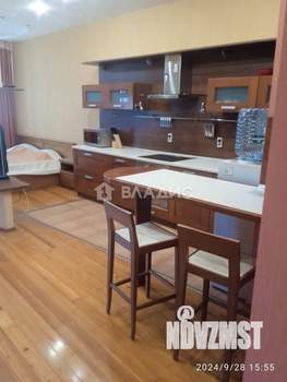 Студия квартира, вторичка, 64м2, 10/15 этаж