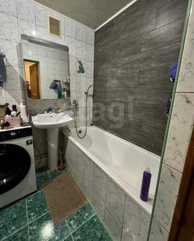 2-к квартира, вторичка, 65м2, 7/10 этаж