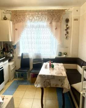 2-к квартира, вторичка, 61м2, 7/10 этаж