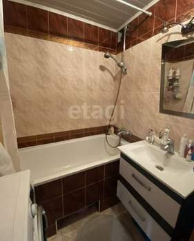 2-к квартира, вторичка, 64м2, 4/10 этаж