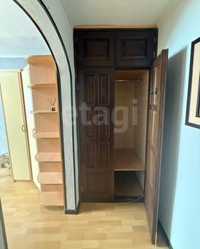 2-к квартира, вторичка, 42м2, 5/5 этаж