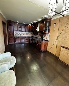 3-к квартира, вторичка, 110м2, 4/4 этаж