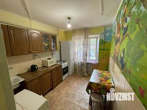 4-к квартира, вторичка, 76м2, 1/9 этаж