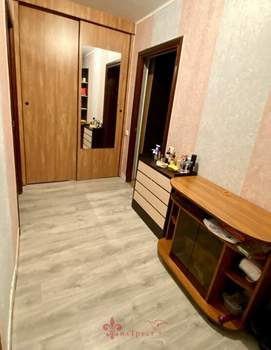 2-к квартира, вторичка, 59м2, 1/10 этаж