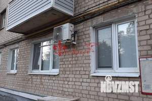 2-к квартира, вторичка, 43м2, 1/4 этаж