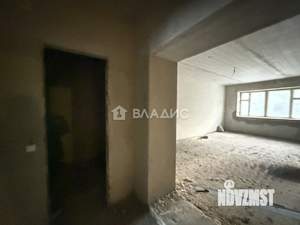 3-к квартира, вторичка, 107м2, 1/10 этаж