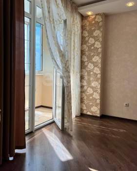 2-к квартира, вторичка, 70м2, 11/15 этаж