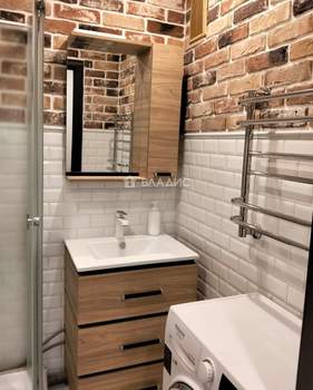 3-к квартира, вторичка, 70м2, 1/10 этаж