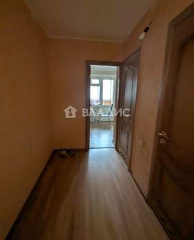 2-к квартира, вторичка, 60м2, 1/10 этаж