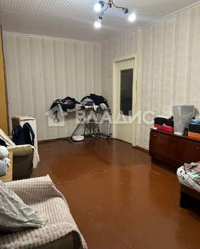 3-к квартира, вторичка, 5574м2, 1/5 этаж