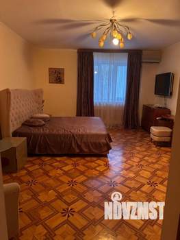 3-к квартира, вторичка, 113м2, 2/10 этаж