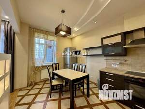 3-к квартира, вторичка, 106м2, 11/19 этаж