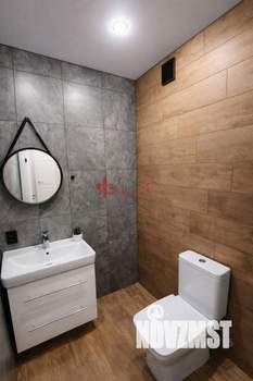 3-к квартира, вторичка, 77м2, 10/18 этаж