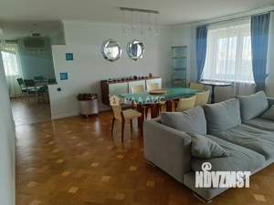 3-к квартира, вторичка, 138м2, 9/9 этаж
