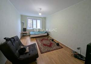 2-к квартира, вторичка, 60м2, 1/10 этаж