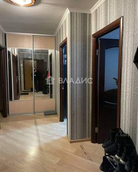 3-к квартира, вторичка, 70м2, 2/5 этаж