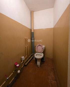 2-к квартира, вторичка, 66м2, 1/9 этаж