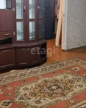 2-к квартира, вторичка, 42м2, 4/4 этаж