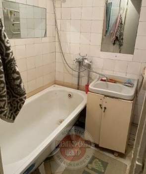 2-к квартира, вторичка, 46м2, 1/5 этаж