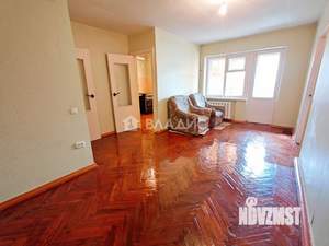 2-к квартира, вторичка, 42м2, 4/4 этаж