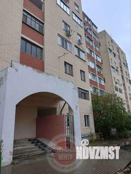2-к квартира, вторичка, 64м2, 1/10 этаж