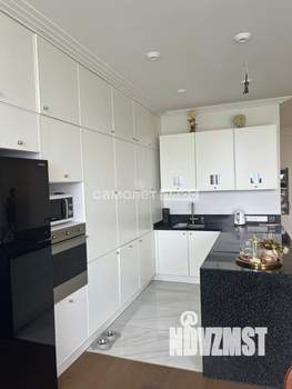 4-к квартира, вторичка, 130м2, 6/14 этаж