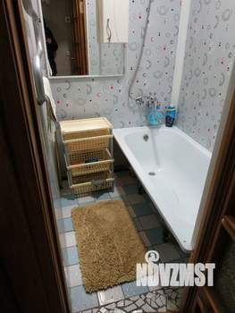 3-к квартира, вторичка, 58м2, 1/5 этаж