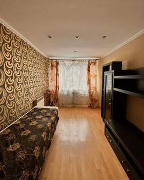 4-к квартира, вторичка, 110м2, 1/10 этаж