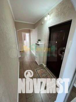 3-к квартира, вторичка, 65м2, 8/10 этаж